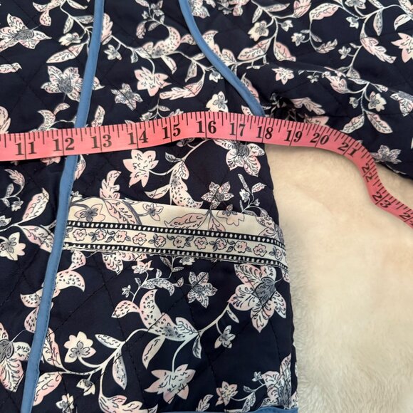 Reversible Quilted Cropped Floral Jacket Blues/White - Picture 11 of 12